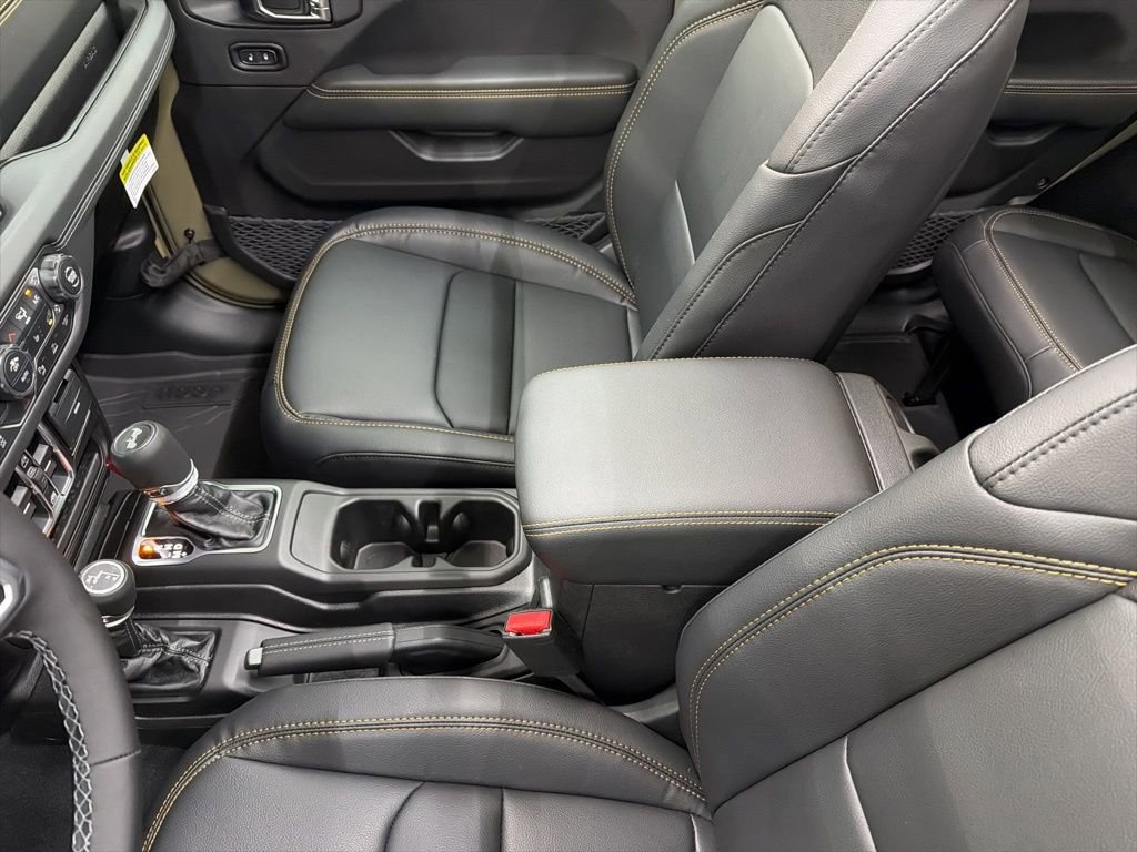 New 2026 Jeep Wrangler Unlimited Sahara AWD/4WD image 46