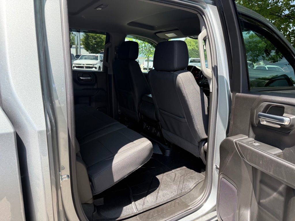 Used 2026 Chevrolet Silverado 1500 Custom w/ LPO, Dark Essentials Package AWD/4WD image 14