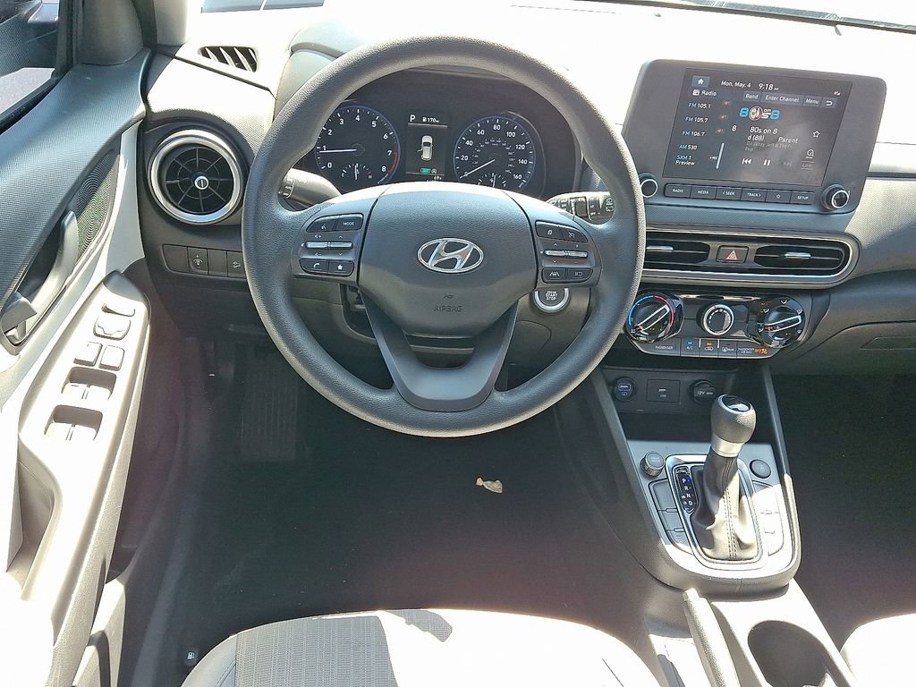 Used 2023 Hyundai Kona SEL AWD/4WD image 2