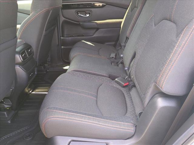 Used 2025 Honda Pilot Sport image 19