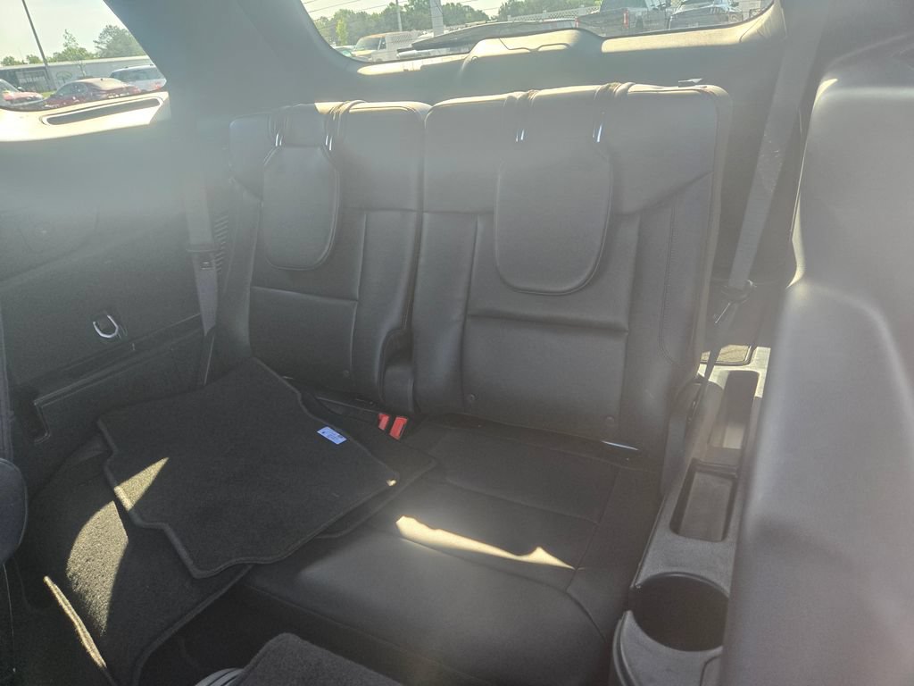 Used 2025 Ford Explorer ST w/ Sun And Sound Package AWD/4WD image 9