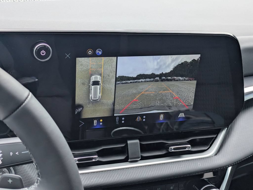 New 2026 Chevrolet Equinox LT w/ Safety and Technology Package FWD image 19