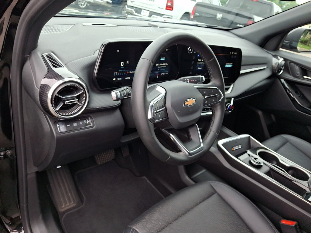 Used 2026 Chevrolet Equinox LT w/ Convenience Package II AWD/4WD image 25