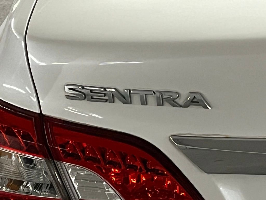Used 2014 Nissan Sentra S image 29