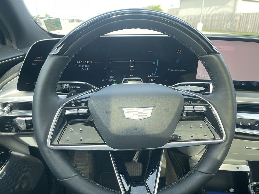 Certified 2024 Cadillac Lyriq Luxury AWD/4WD image 9