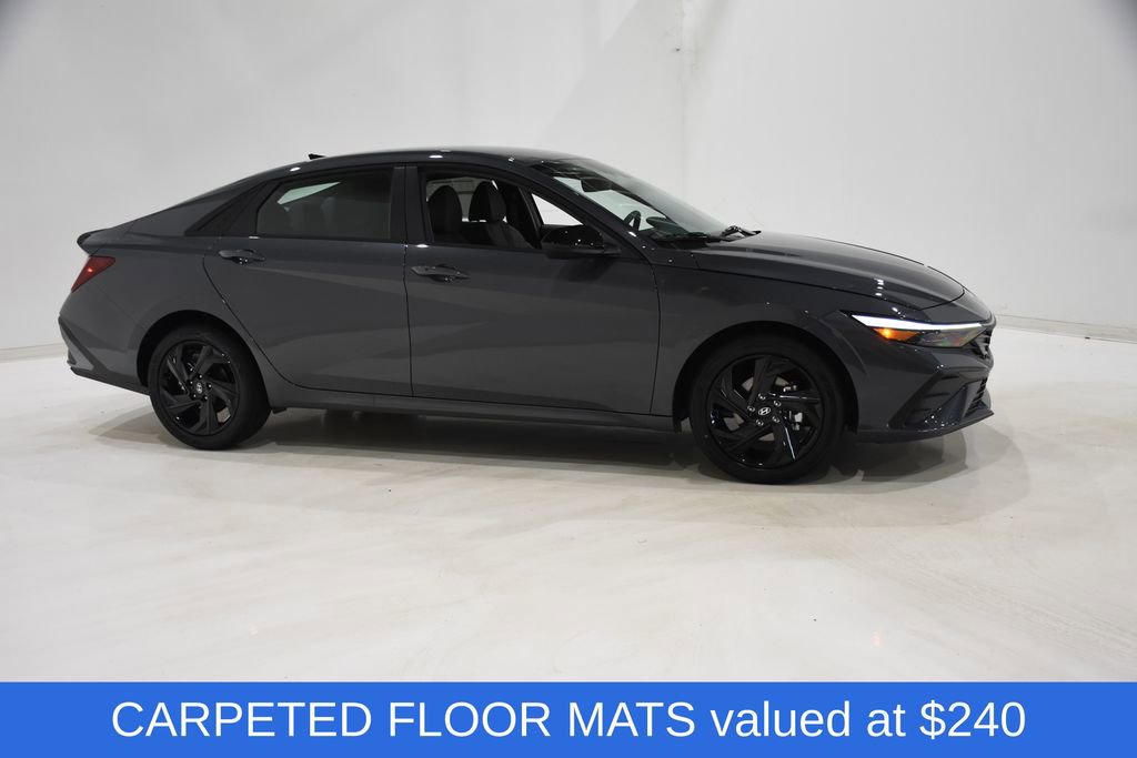 New 2026 Hyundai Elantra Sport image 3