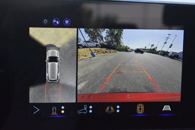 New 2027 Chevrolet Equinox RS w/ Safety and Technology Package FWD image 33