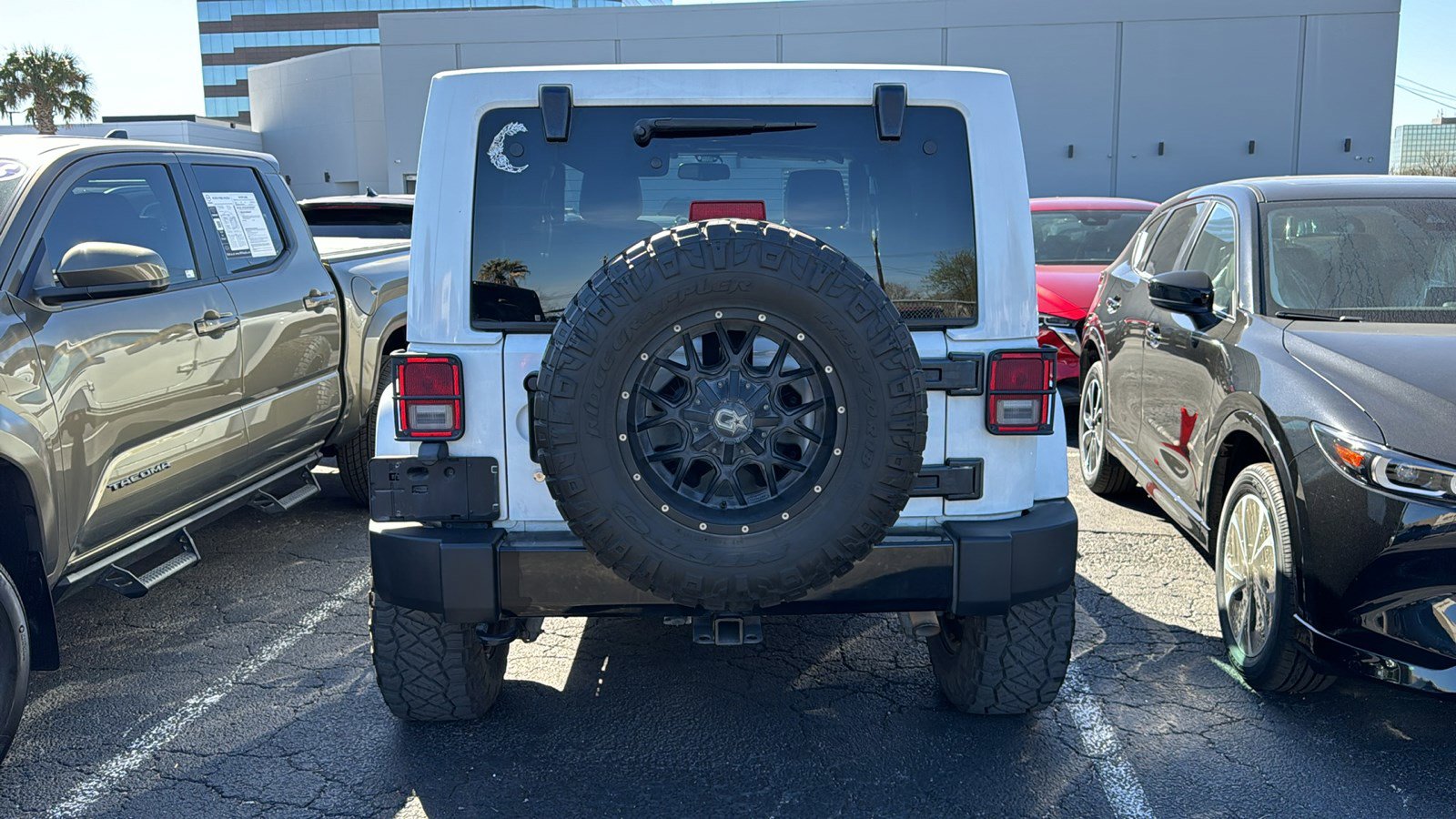 Used 2015 Jeep Wrangler Unlimited Sahara image 7