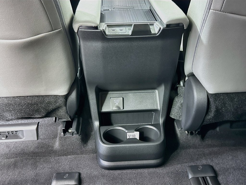 New 2026 Toyota Sienna XLE AWD/4WD image 26