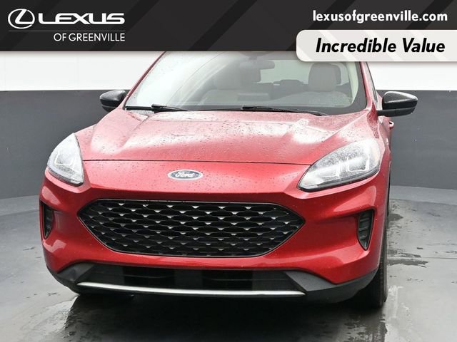 Used 2020 Ford Escape SE Sport image 3