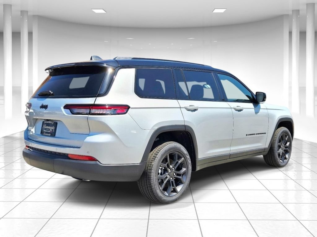 New 2025 Jeep Grand Cherokee L Limited AWD/4WD image 3