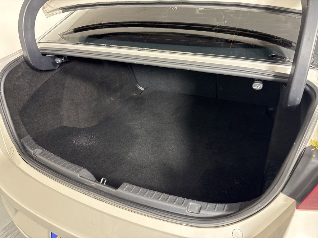 Used 2023 MAZDA MAZDA3 s FWD image 18