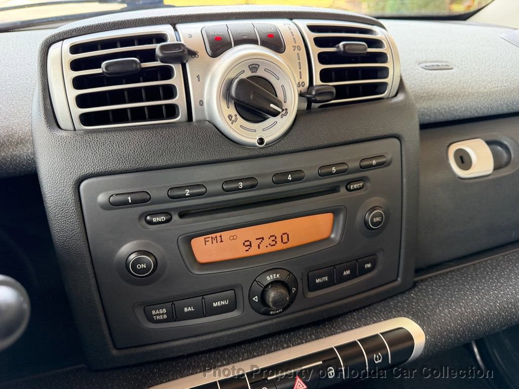 Used 2009 smart fortwo pure image 39