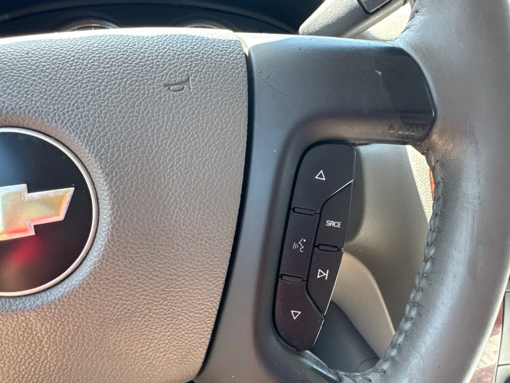 Used 2008 Chevrolet Silverado 2500 LTZ w/ Safety Package AWD/4WD image 9