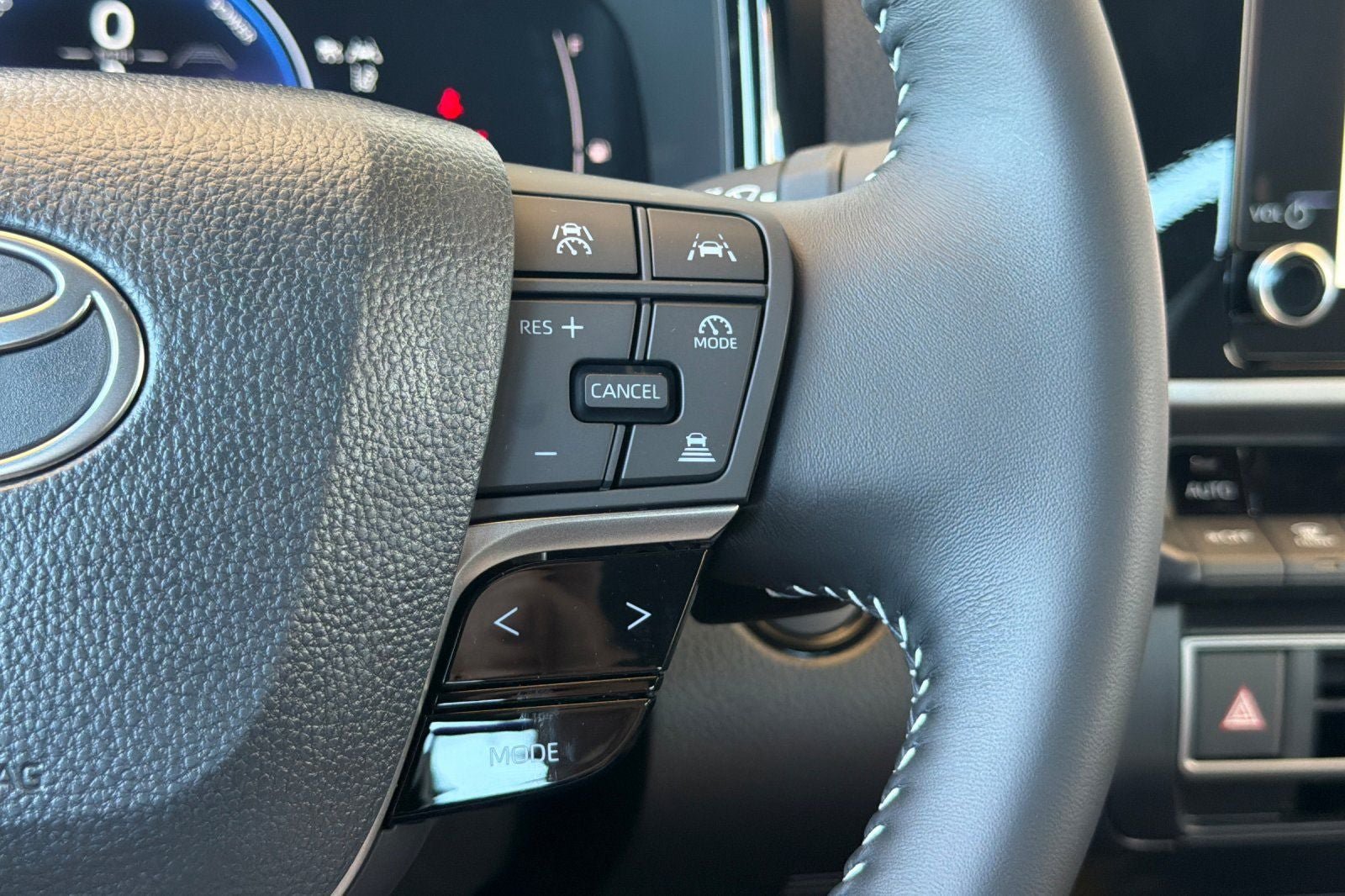 New 2026 Toyota Camry SE w/ Convenience Package FWD image 28