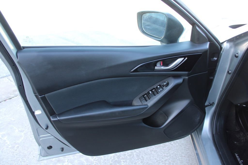 Used 2014 MAZDA MAZDA3 i Sport image 15