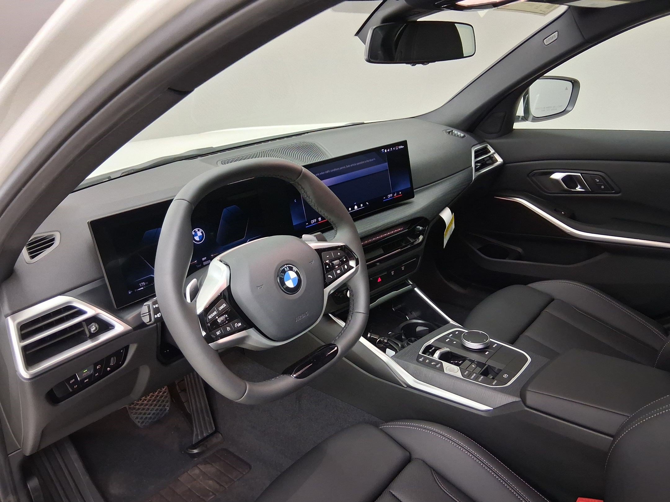 New 2026 BMW 330i Sedan w/ Convenience Package RWD image 88