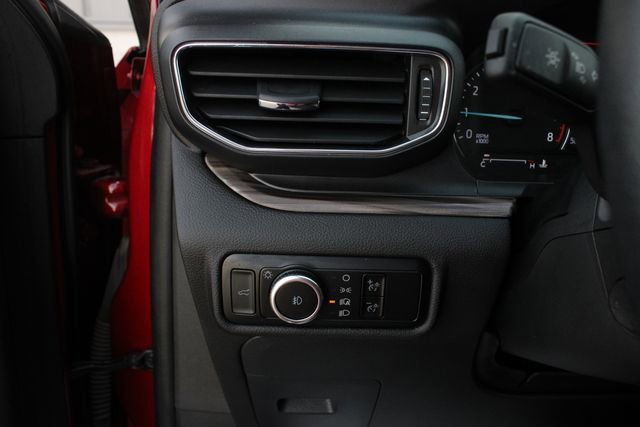 Used 2023 Ford Explorer Limited w/ Limited Technology Package image 9