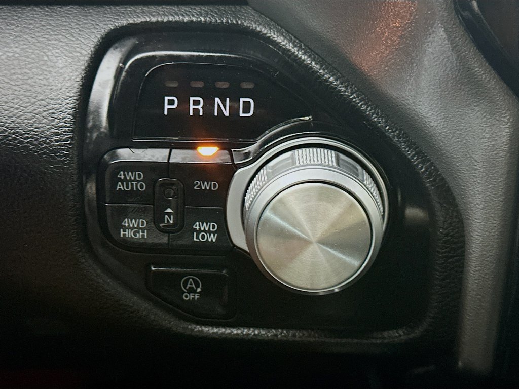 Used 2024 RAM 1500 Laramie AWD/4WD image 16