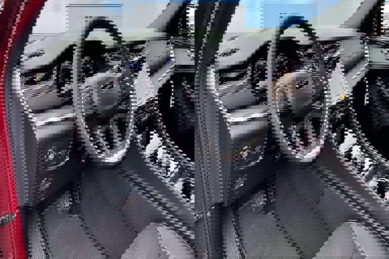 New 2025 Jeep Grand Cherokee Altitude image 2