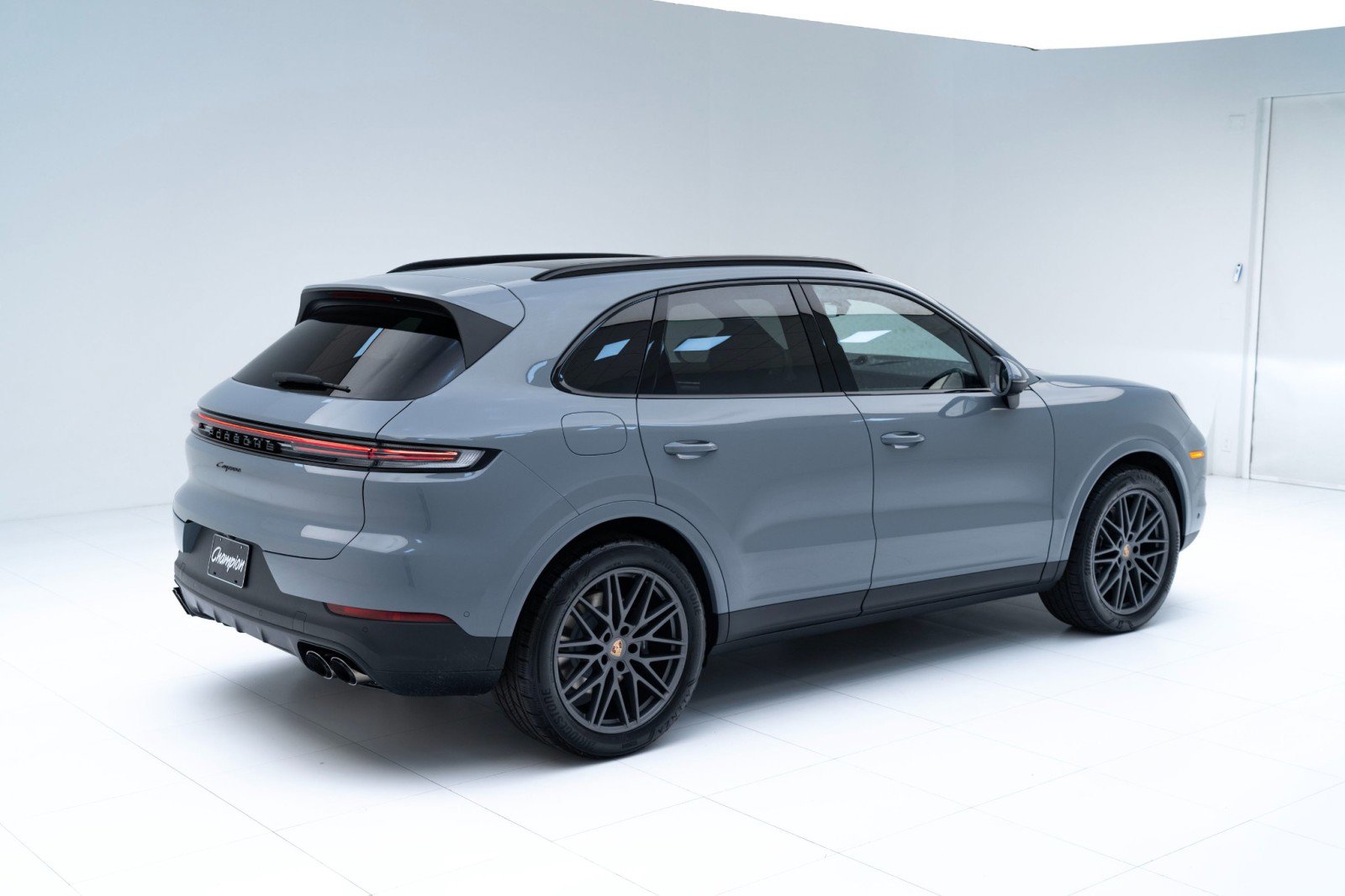 New 2026 Porsche Cayenne image 9