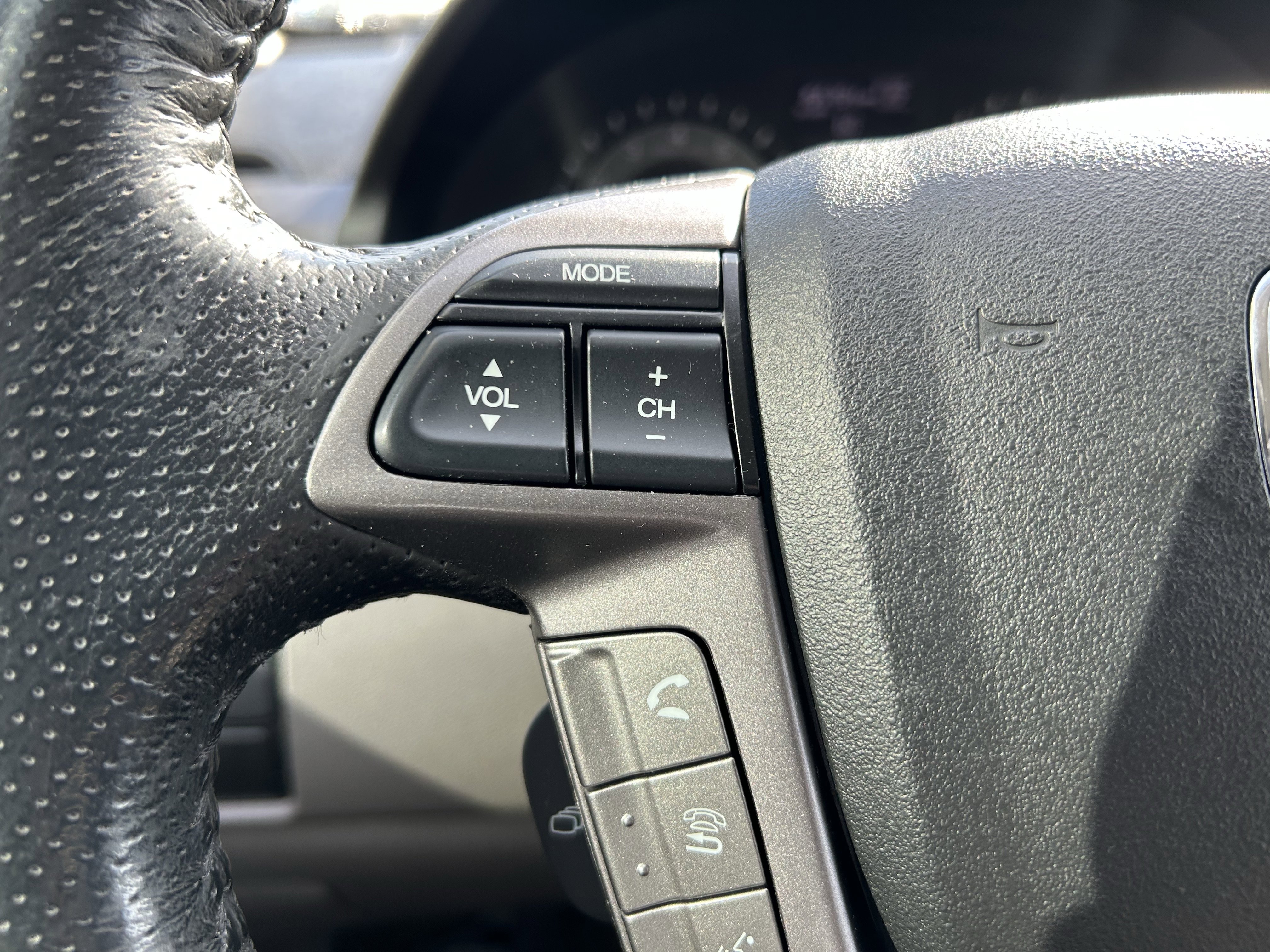 Used 2015 Honda Odyssey EX-L image 19