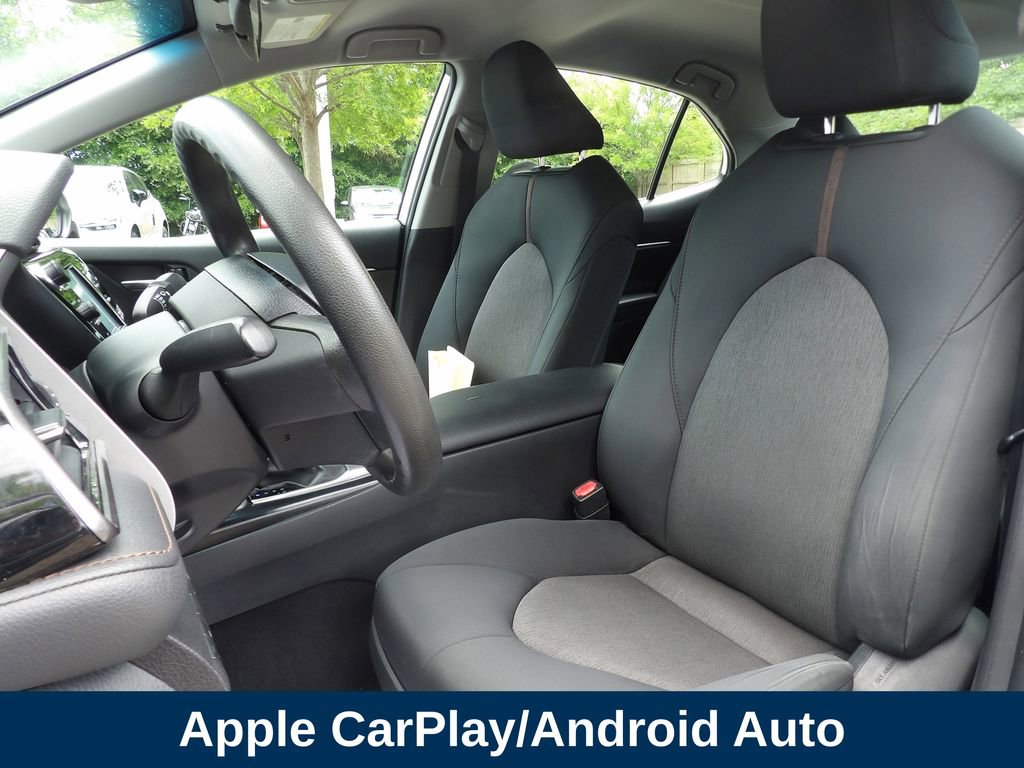 Used 2020 Toyota Camry LE FWD image 10