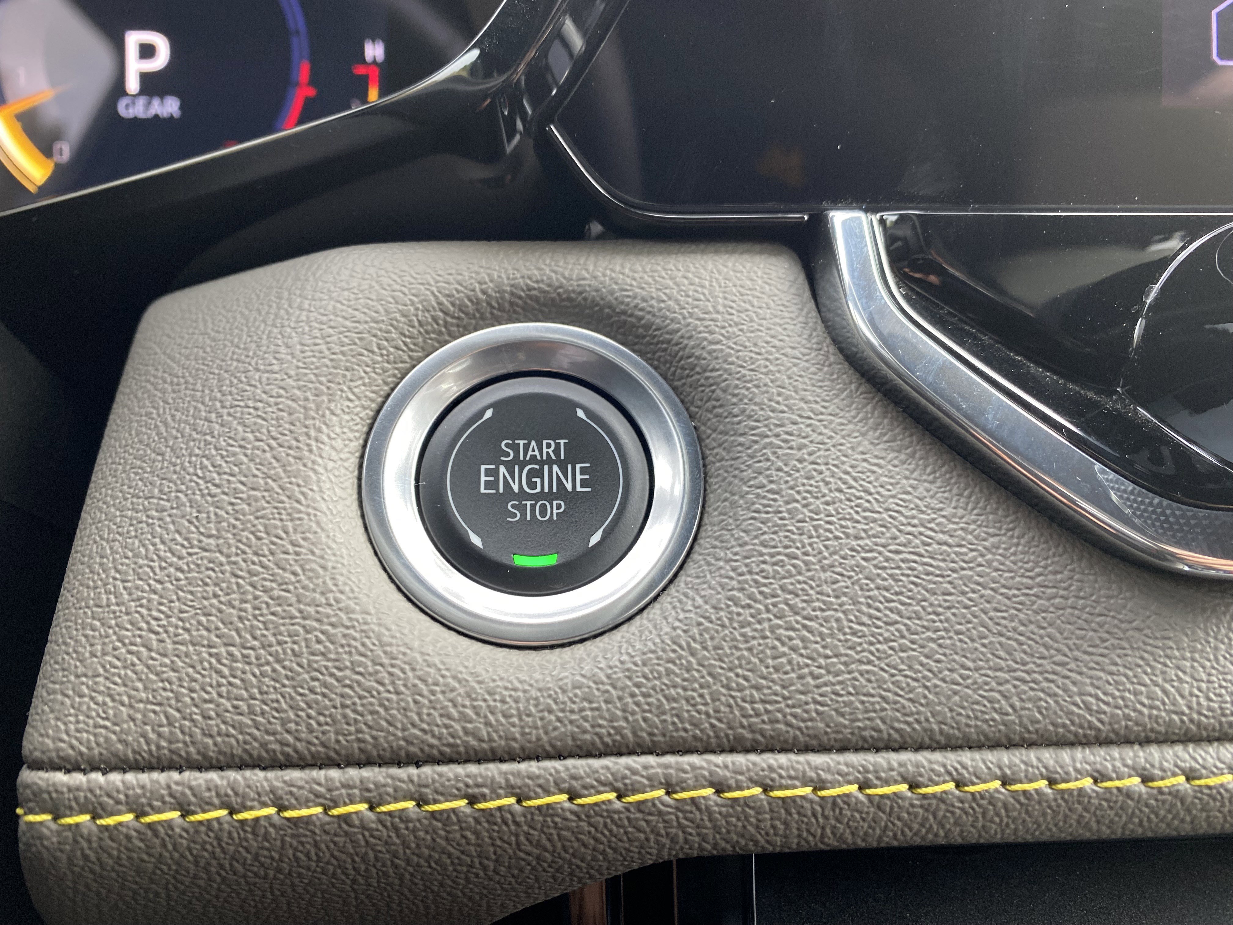 Used 2024 Chevrolet Colorado ZR2 w/ Safety Package image 24