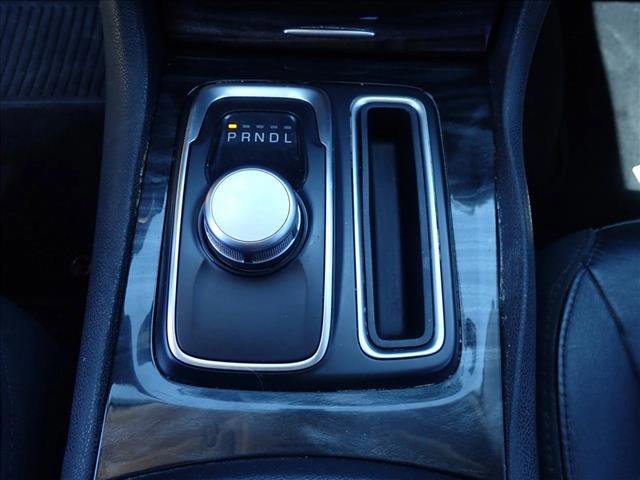 Used 2016 Chrysler 300 Limited w/ Driver Convenience Group image 18