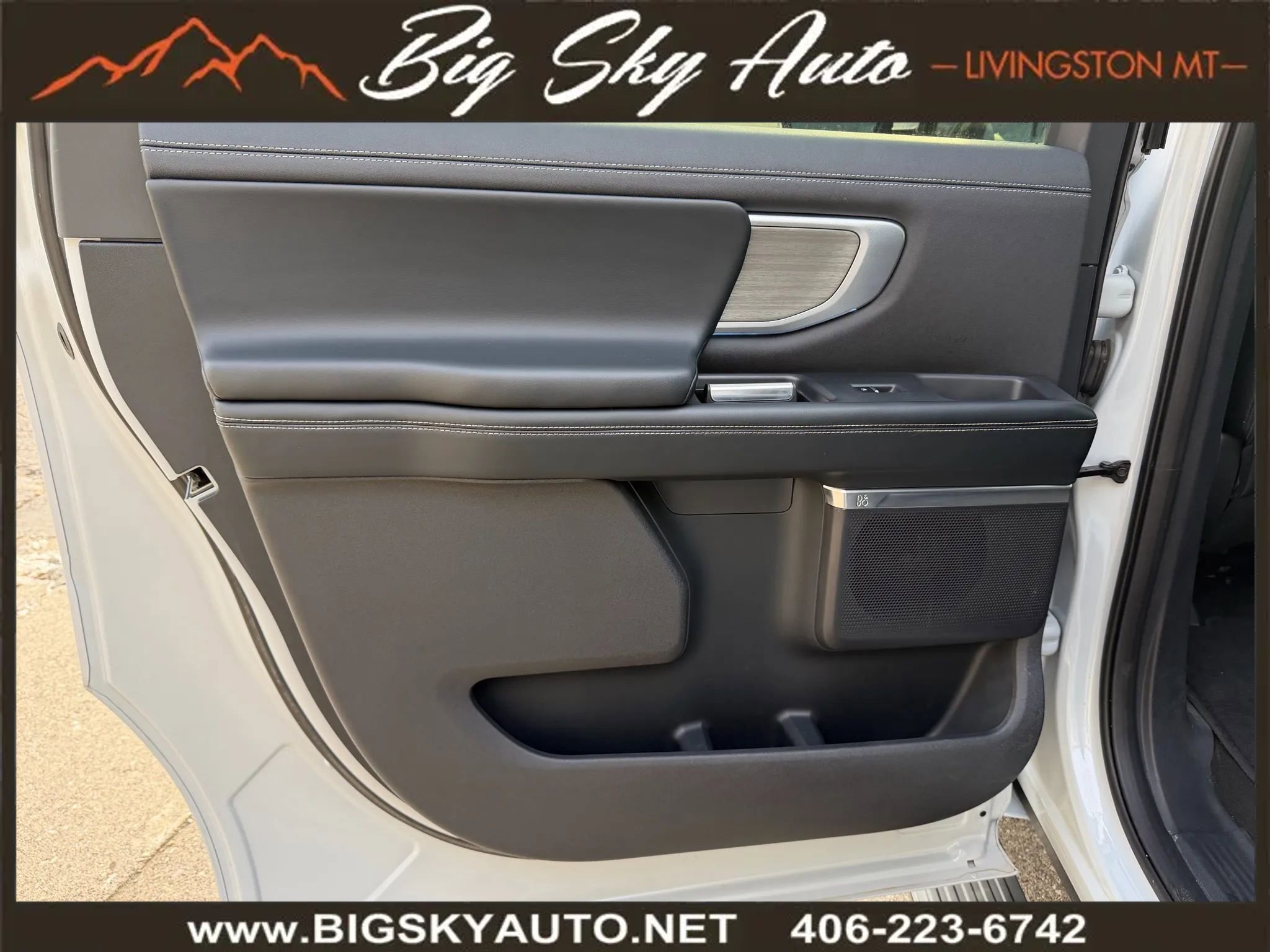 Used 2025 Ford Expedition Max Platinum image 16