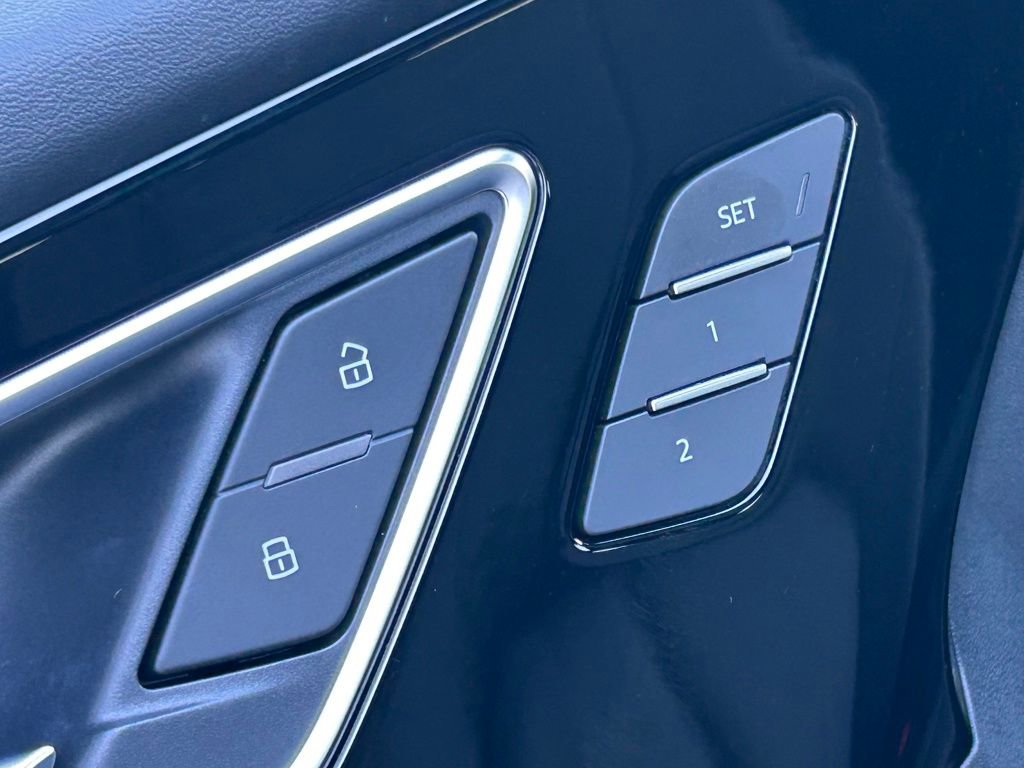 Used 2023 Audi Q4 e-tron Premium Plus w/ Premium Plus image 65