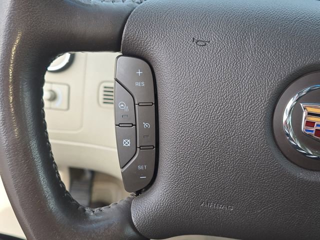 Used 2011 Cadillac DTS Luxury image 18