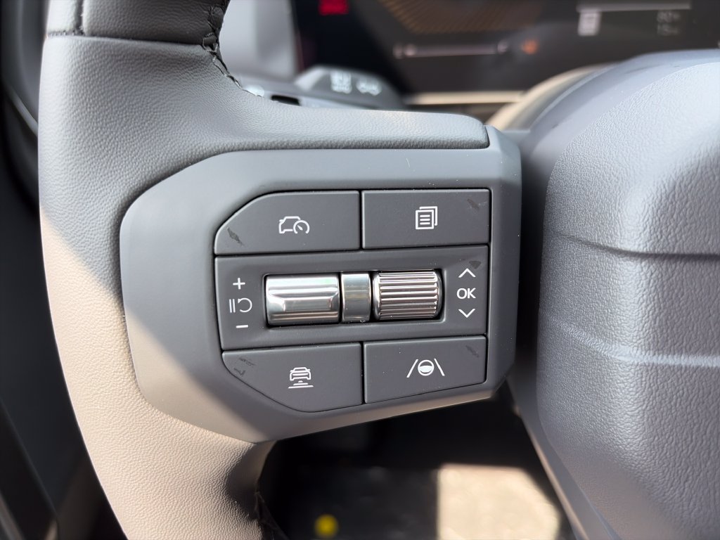 New 2027 Kia Seltos X-Line S w/ X-Line S Premium Package AWD/4WD image 15
