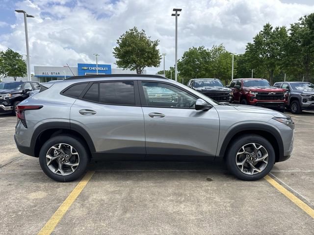 New 2026 Chevrolet Trax LT w/ Driver Confidence Package FWD image 8