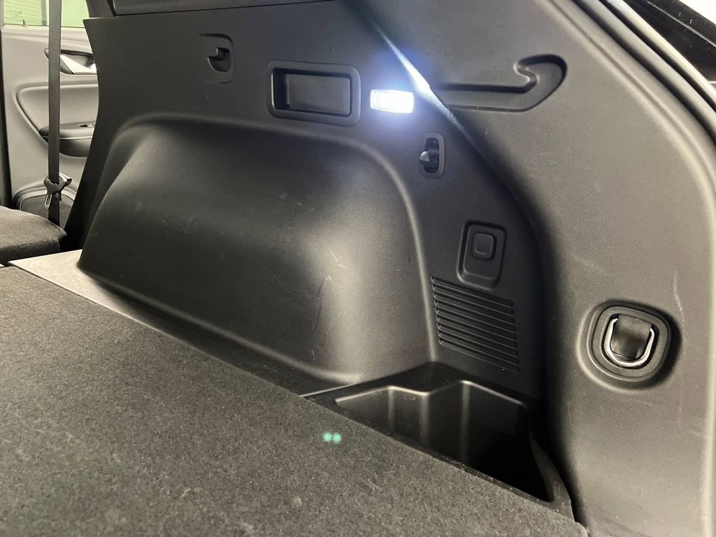 Used 2025 Chevrolet Blazer LT image 32