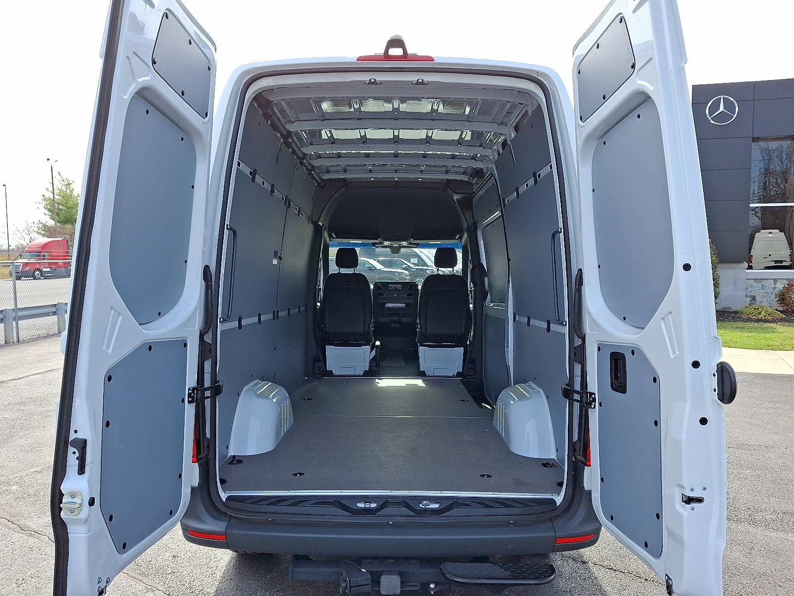 Used 2024 Mercedes-Benz Sprinter 144 Cargo image 9