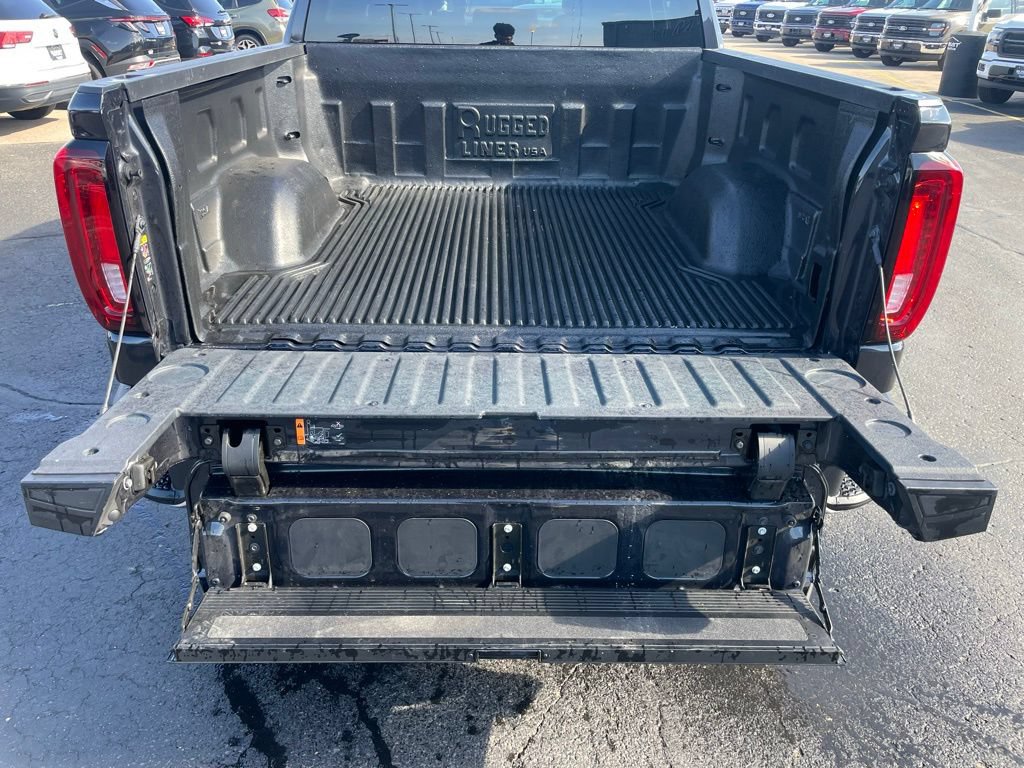 Used 2025 GMC Sierra 1500 SLT AWD/4WD image 33