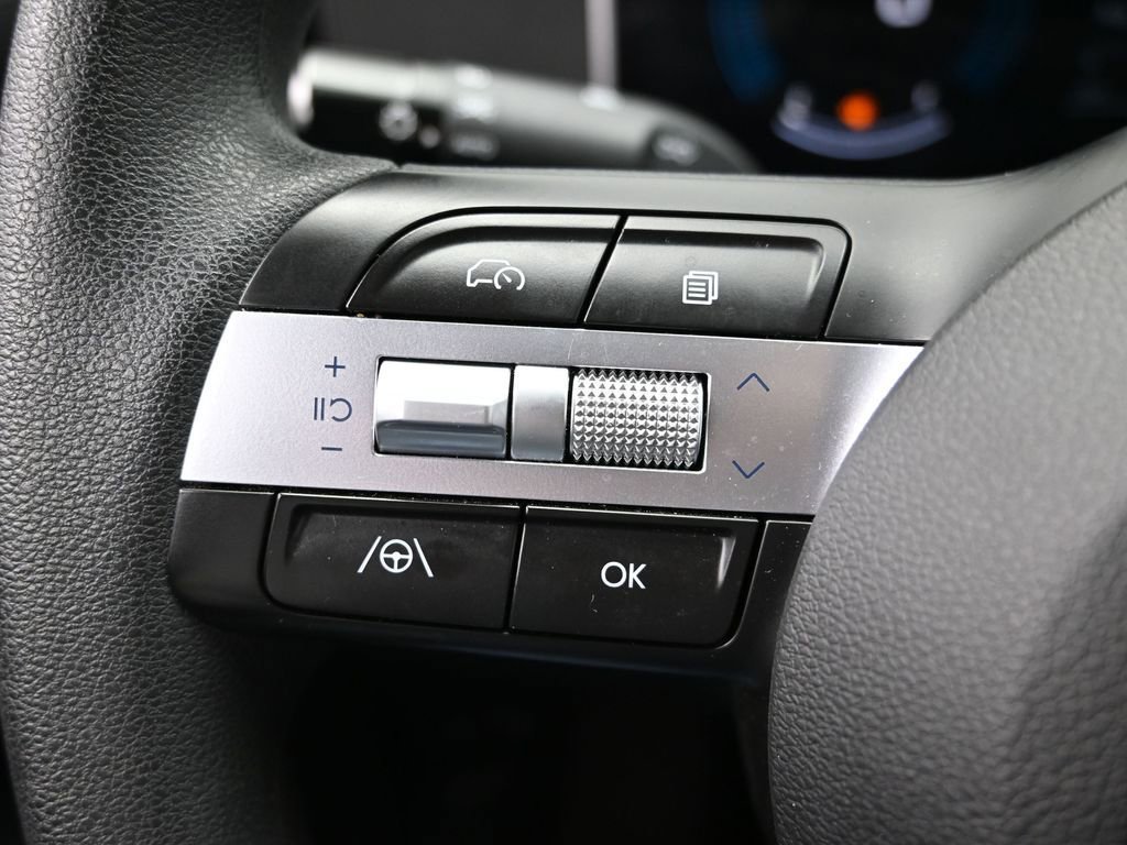 Used 2025 Hyundai Santa Cruz SEL image 24