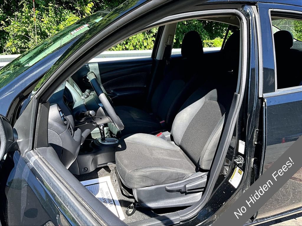 Used 2019 Nissan Versa SV FWD image 18
