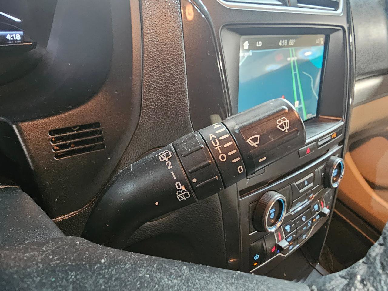 Used 2018 Ford Explorer XLT w/ Equipment Group 202A image 39