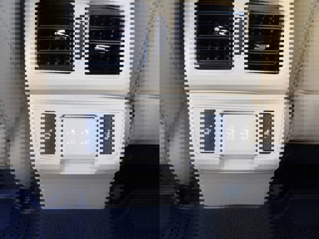 Used 2019 Subaru Outback 2.5i Limited w/ Popular Package #2 image 24