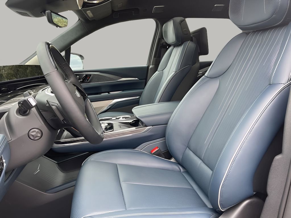 Used 2025 Cadillac Escalade IQ Sport 2 w/ LPO, ONYX Package image 22