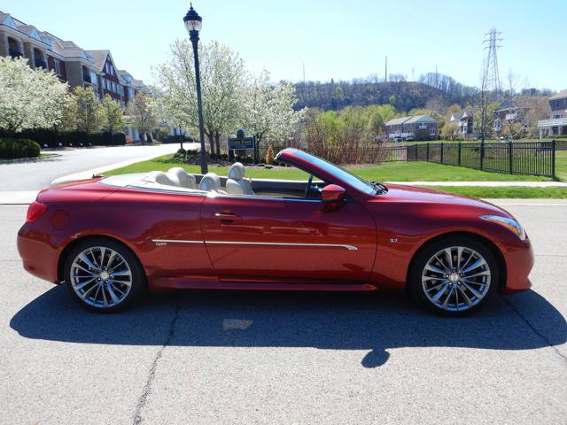 Used 2014 INFINITI Q60 Convertible w/ Premium Package image 5