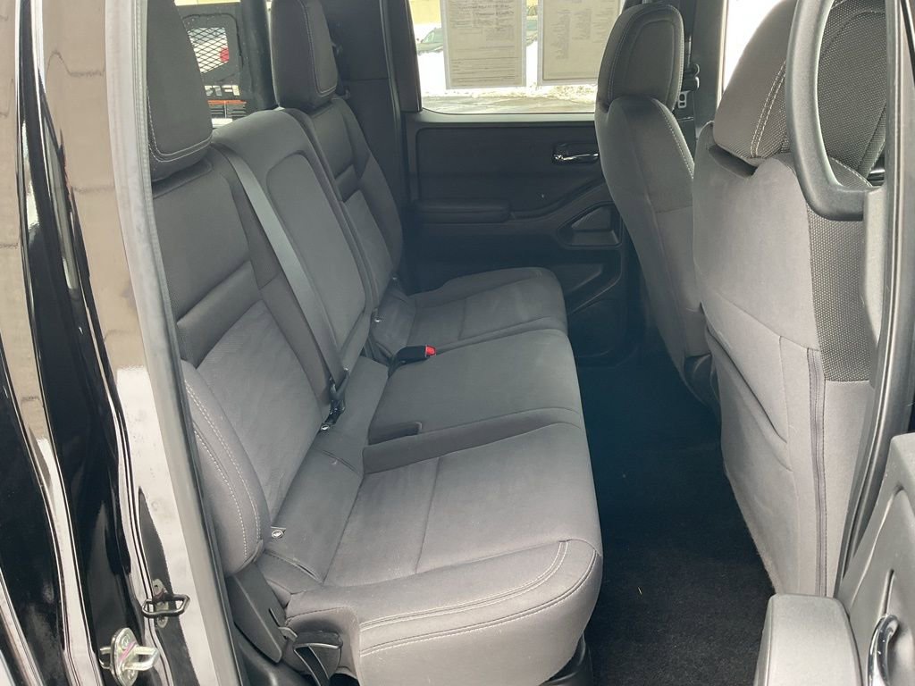 Used 2023 Nissan Frontier SV w/ Midnight Edition Package image 19