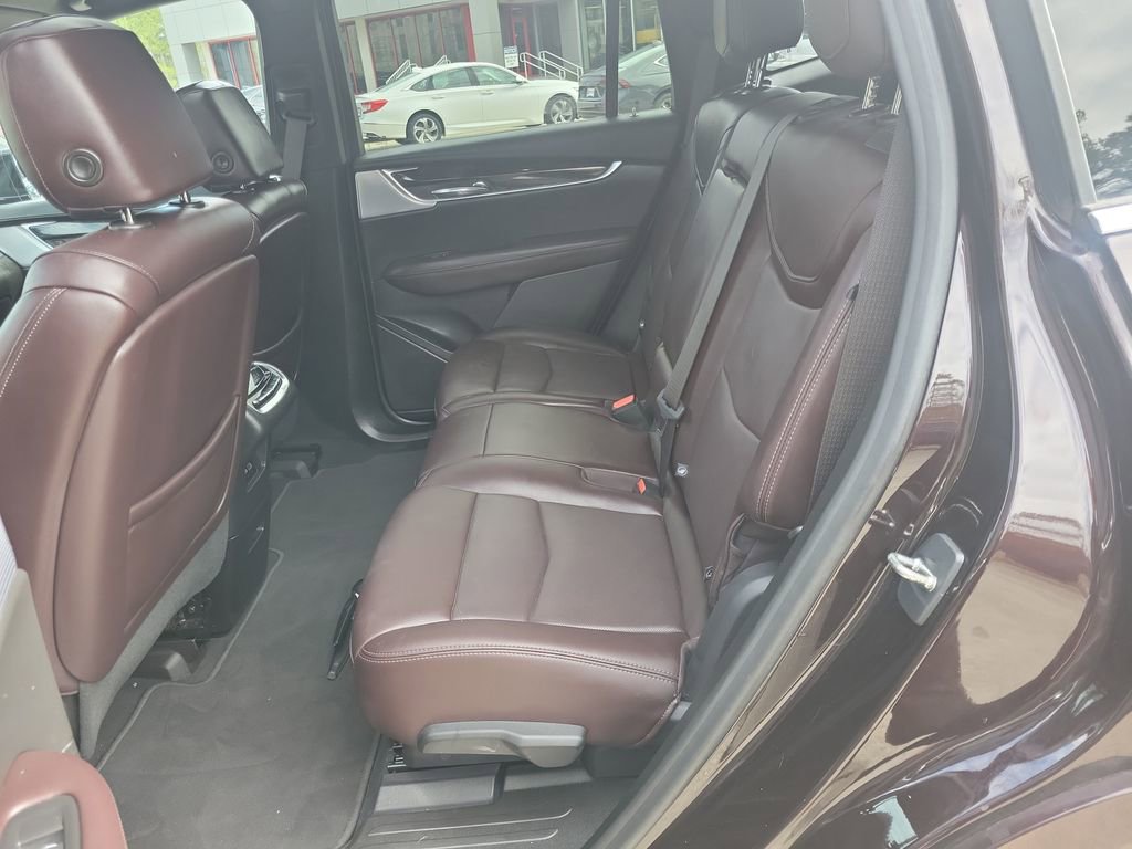 Used 2021 Cadillac XT6 Premium Luxury image 17