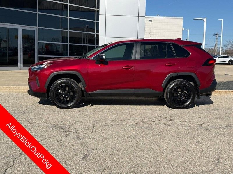Used 2024 Toyota RAV4 LE image 6