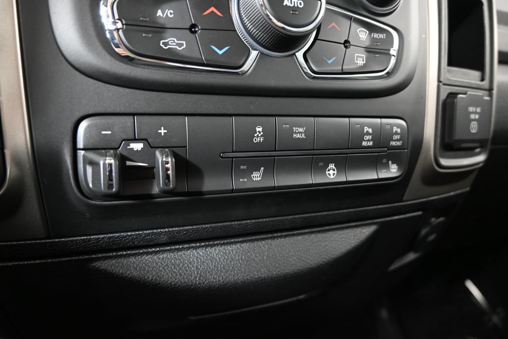 Used 2017 RAM 1500 Big Horn AWD/4WD image 31