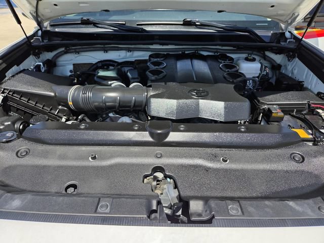 Used 2023 Toyota 4Runner 40th Anniversary SE AWD/4WD image 27