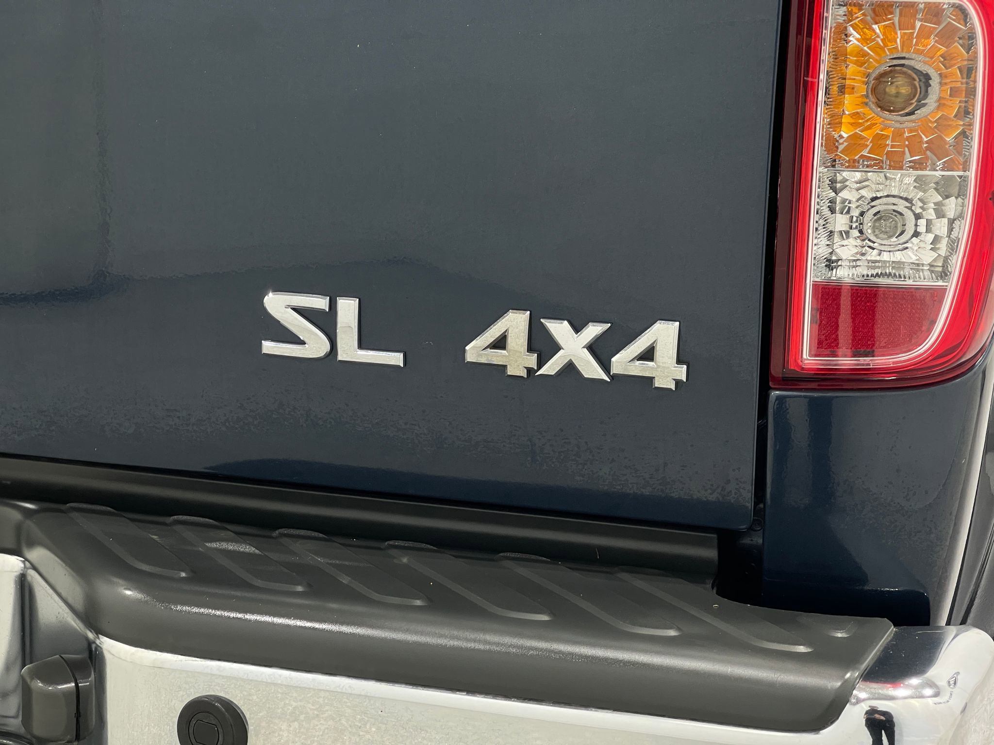 Used 2019 Nissan Frontier SL image 38