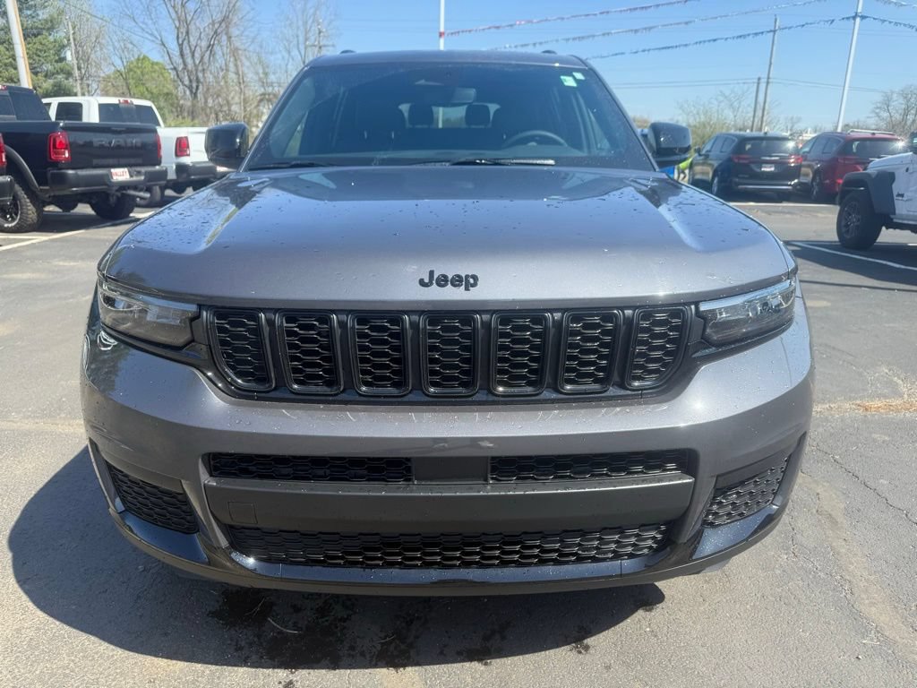 Used 2024 Jeep Grand Cherokee L Altitude AWD/4WD image 3